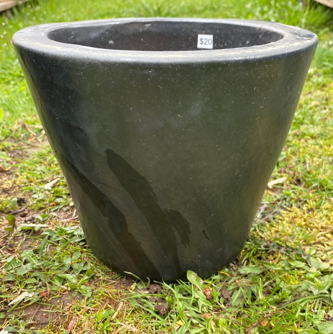 Taper Planter - Gun Metal Black
