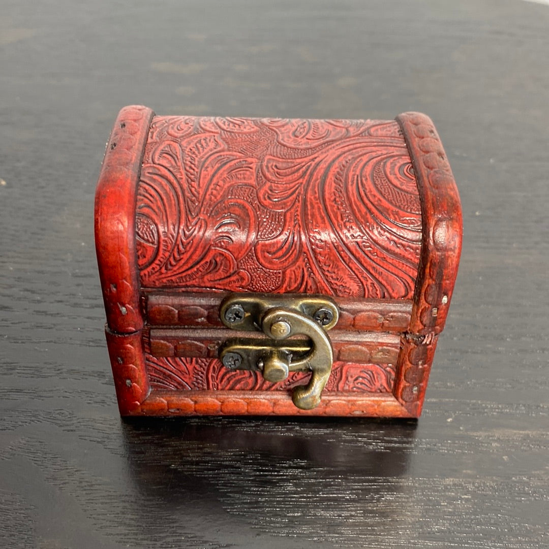 Trinket Box with Clasp