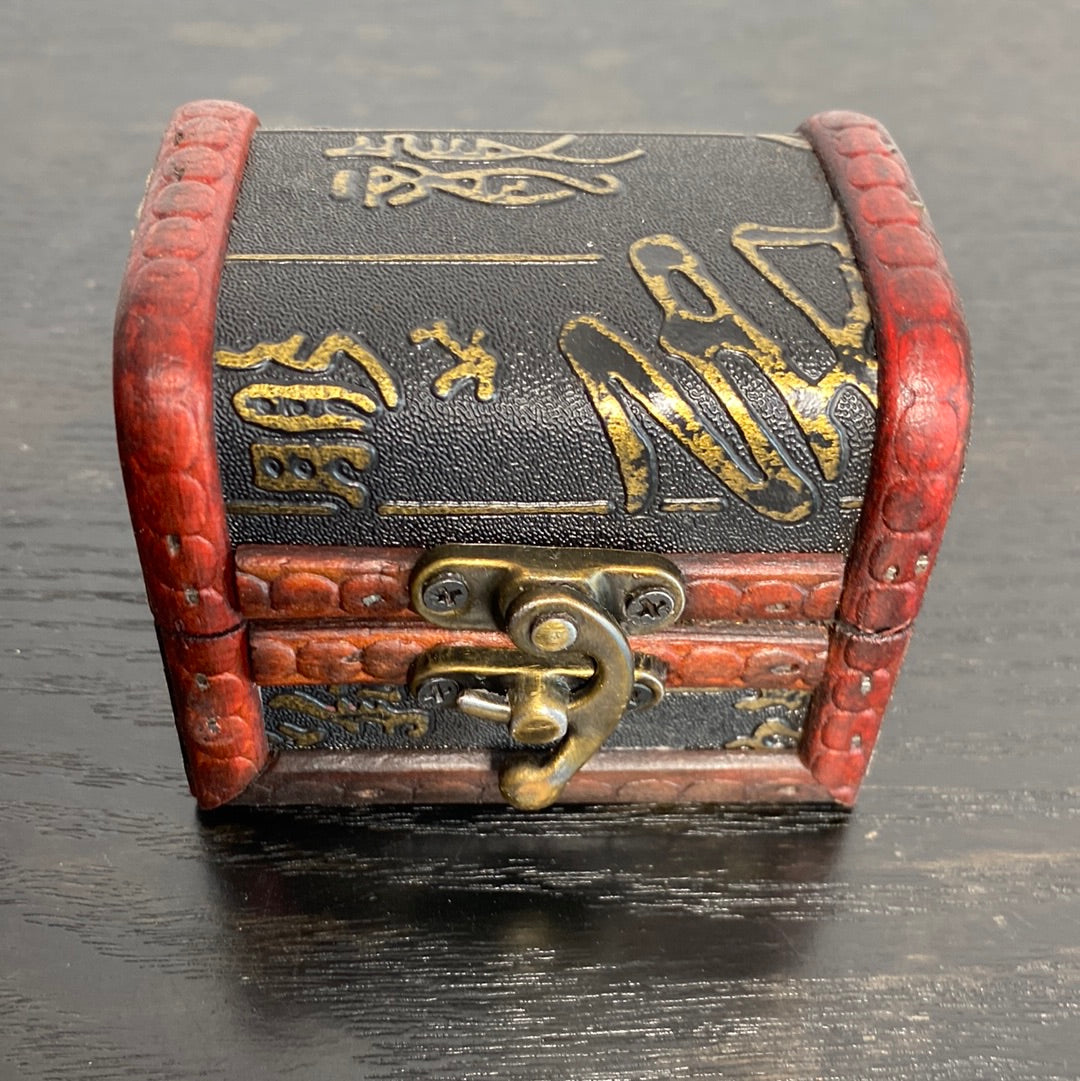 Trinket Box with Clasp