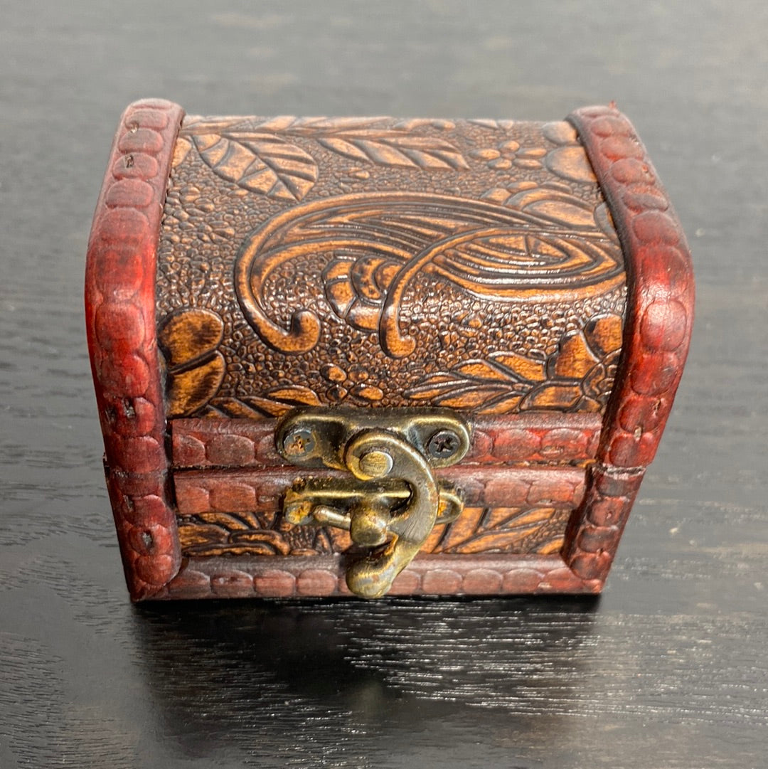 Trinket Box with Clasp