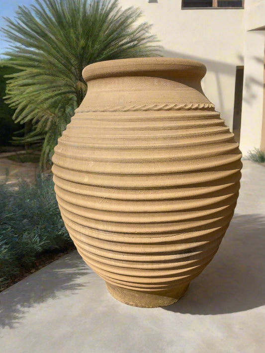 Cretan pot - beehive style