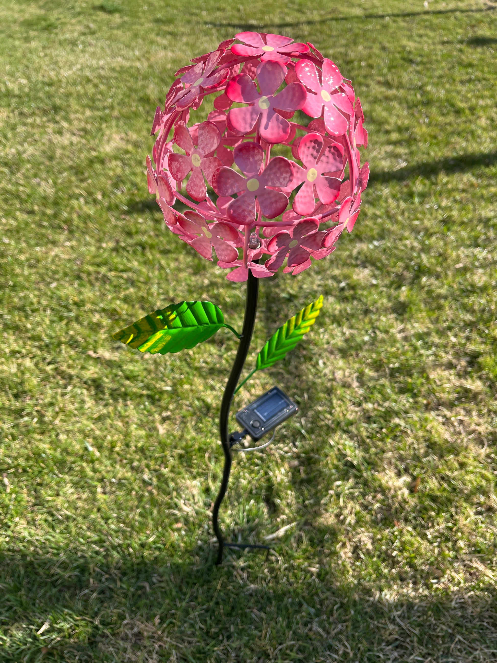metal hydrangea solar ight up garden stake