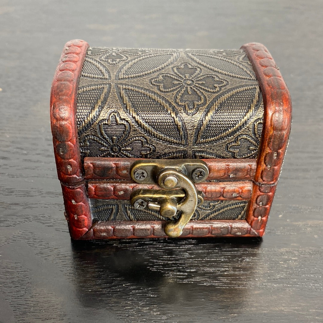 Trinket Box with Clasp