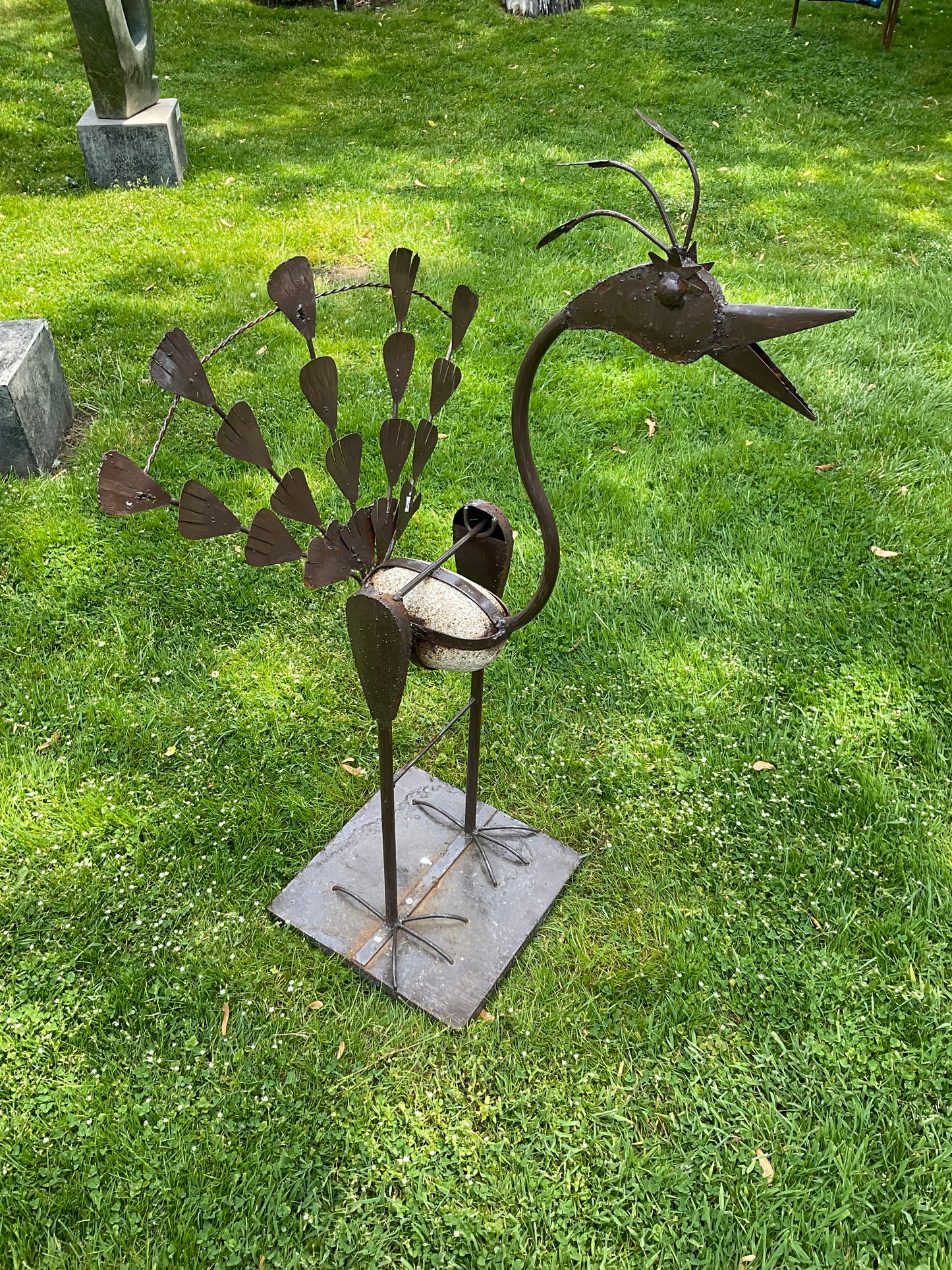 Large Metal Swinging Garza / Peacock
