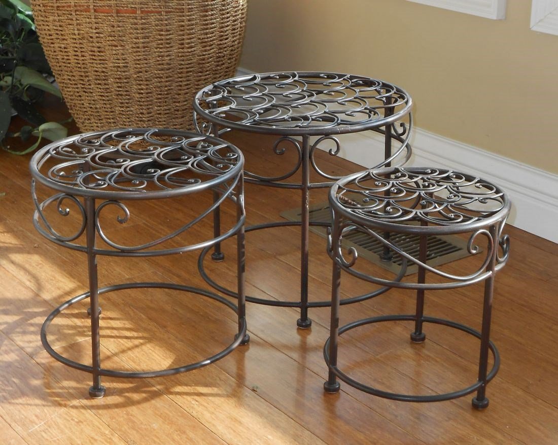 Round Plant Stand - Set of 3