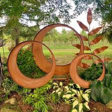 Metal garden sculpture