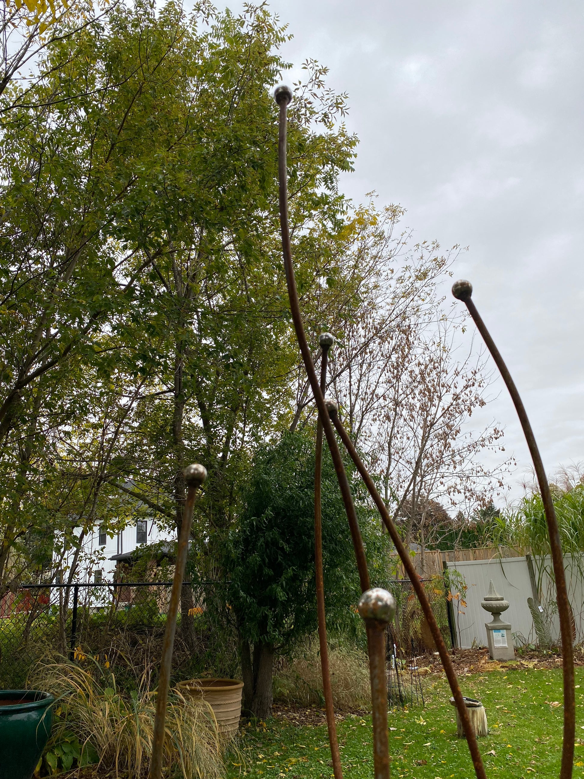 Metal garden sculpture