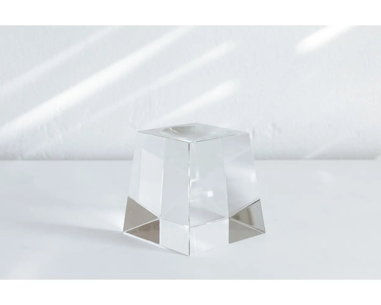4.5” crystal base tall Mova Globes