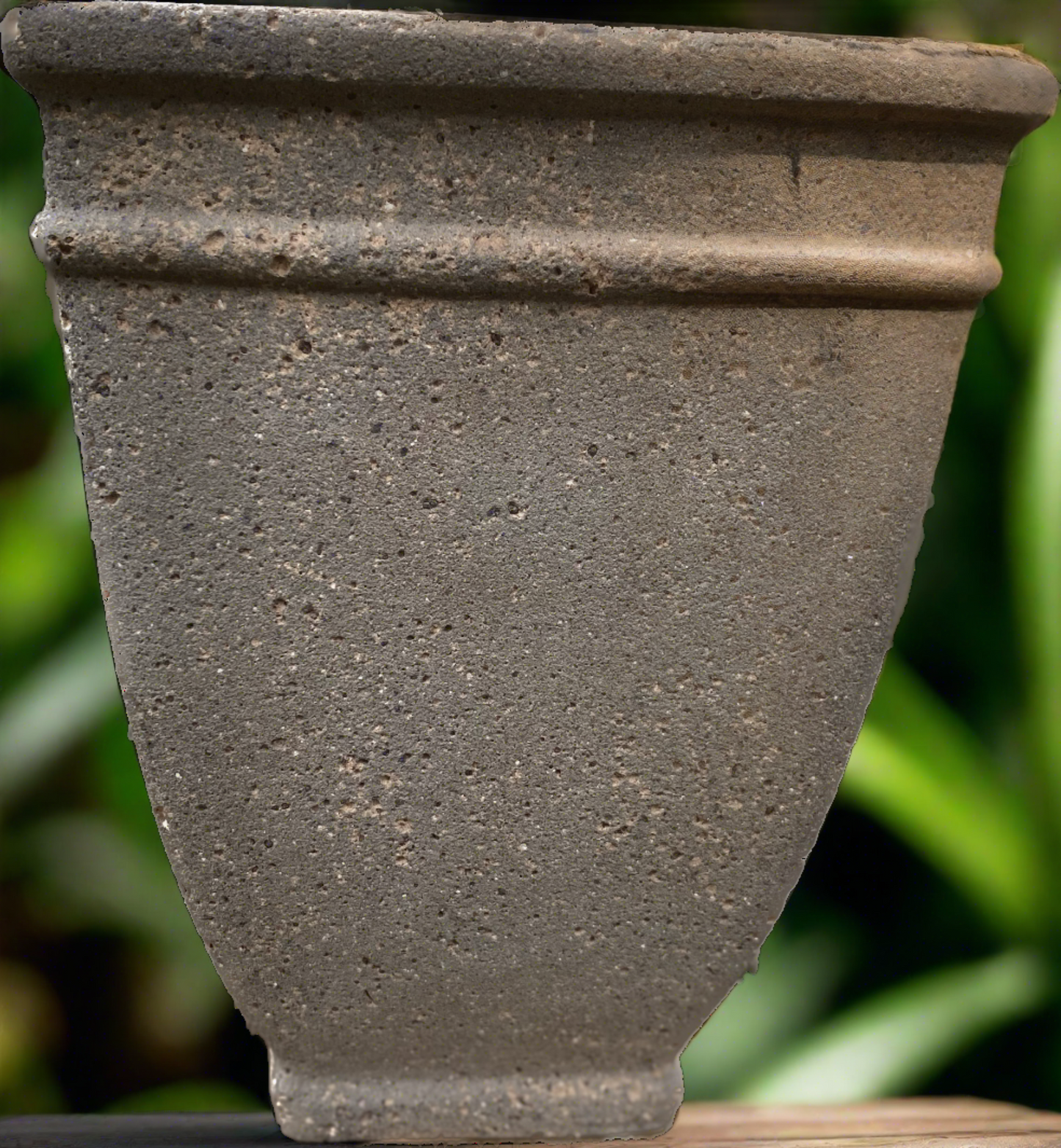 Formal Planter