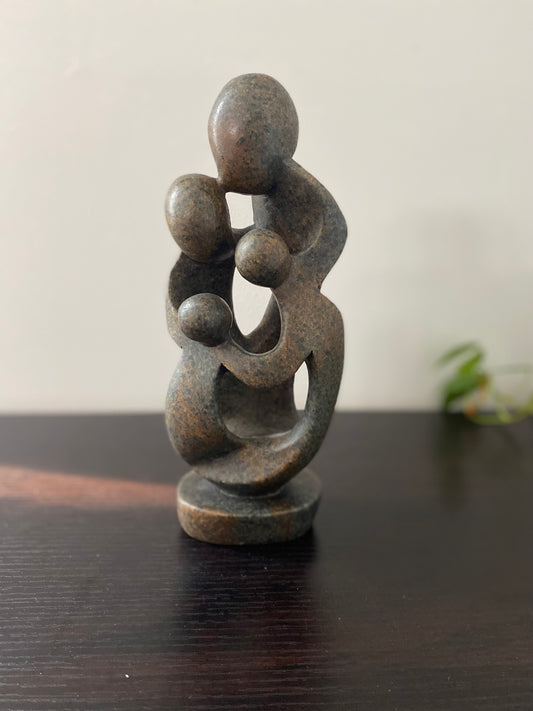 stone sculpture-family of 4-ukama-4N