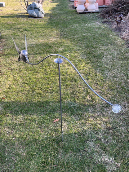 Hummingbird garden balancer