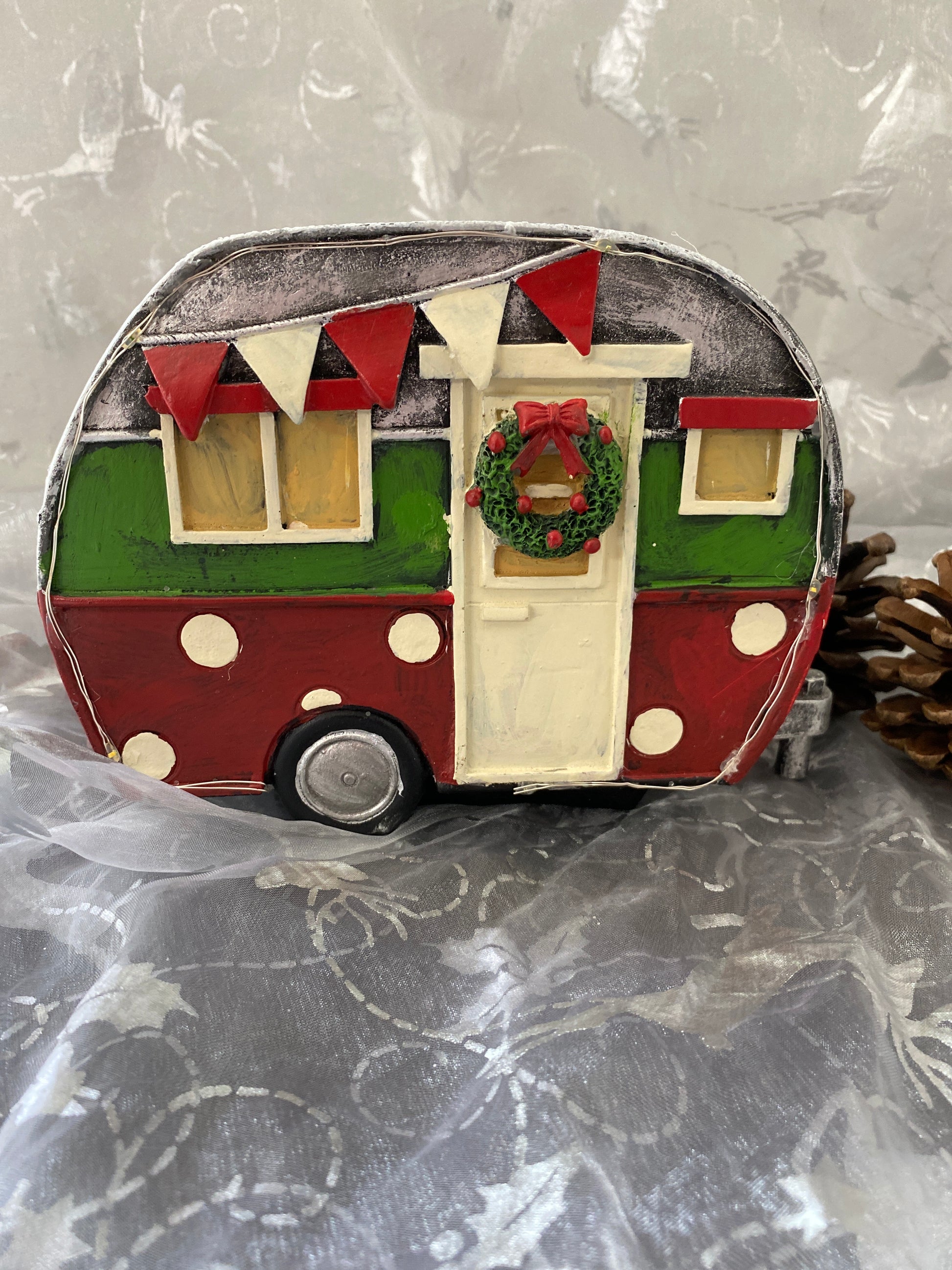 Light up Camper Christmas Decor