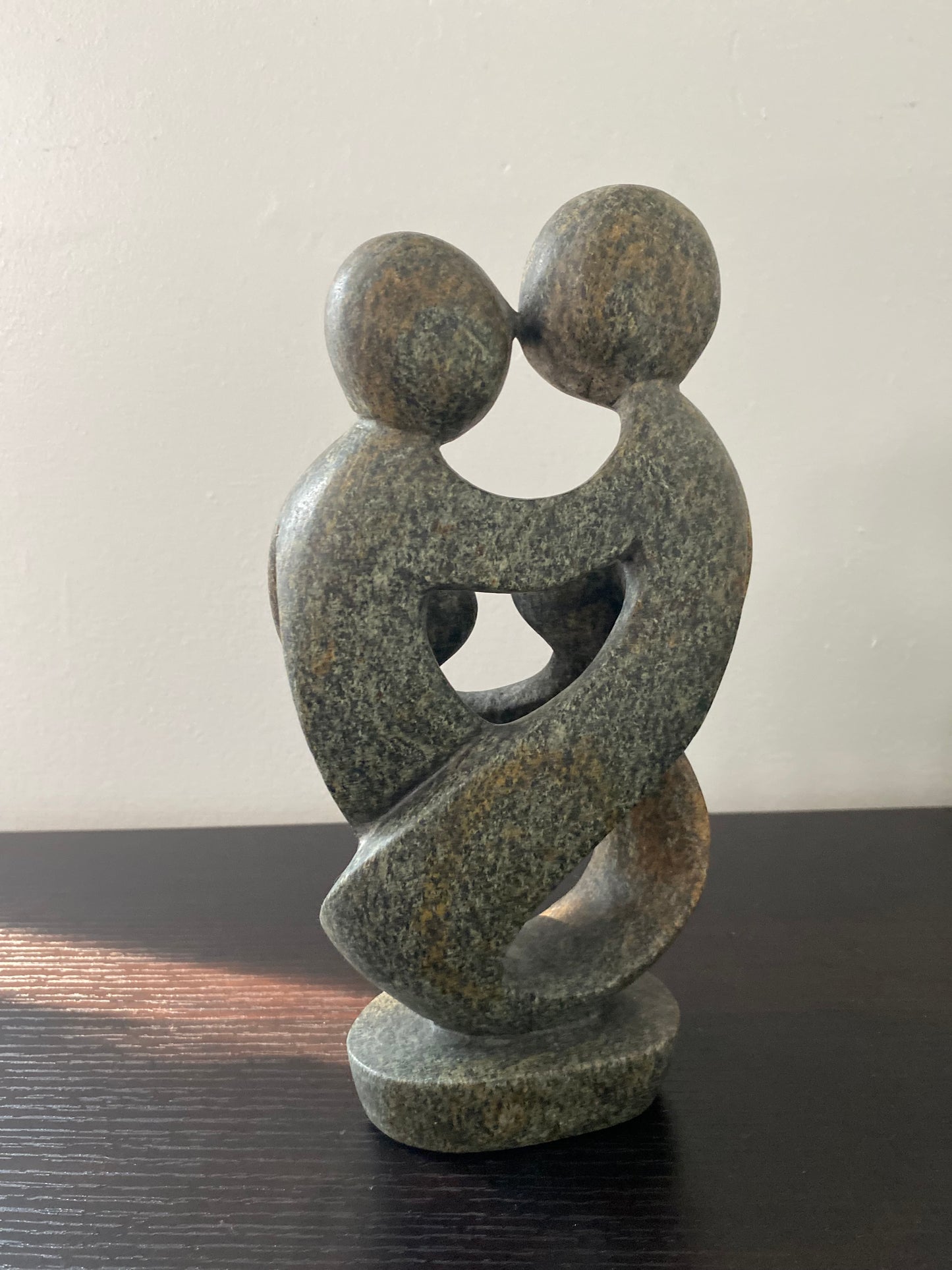 Sculpture-family of 4-ukama-4P