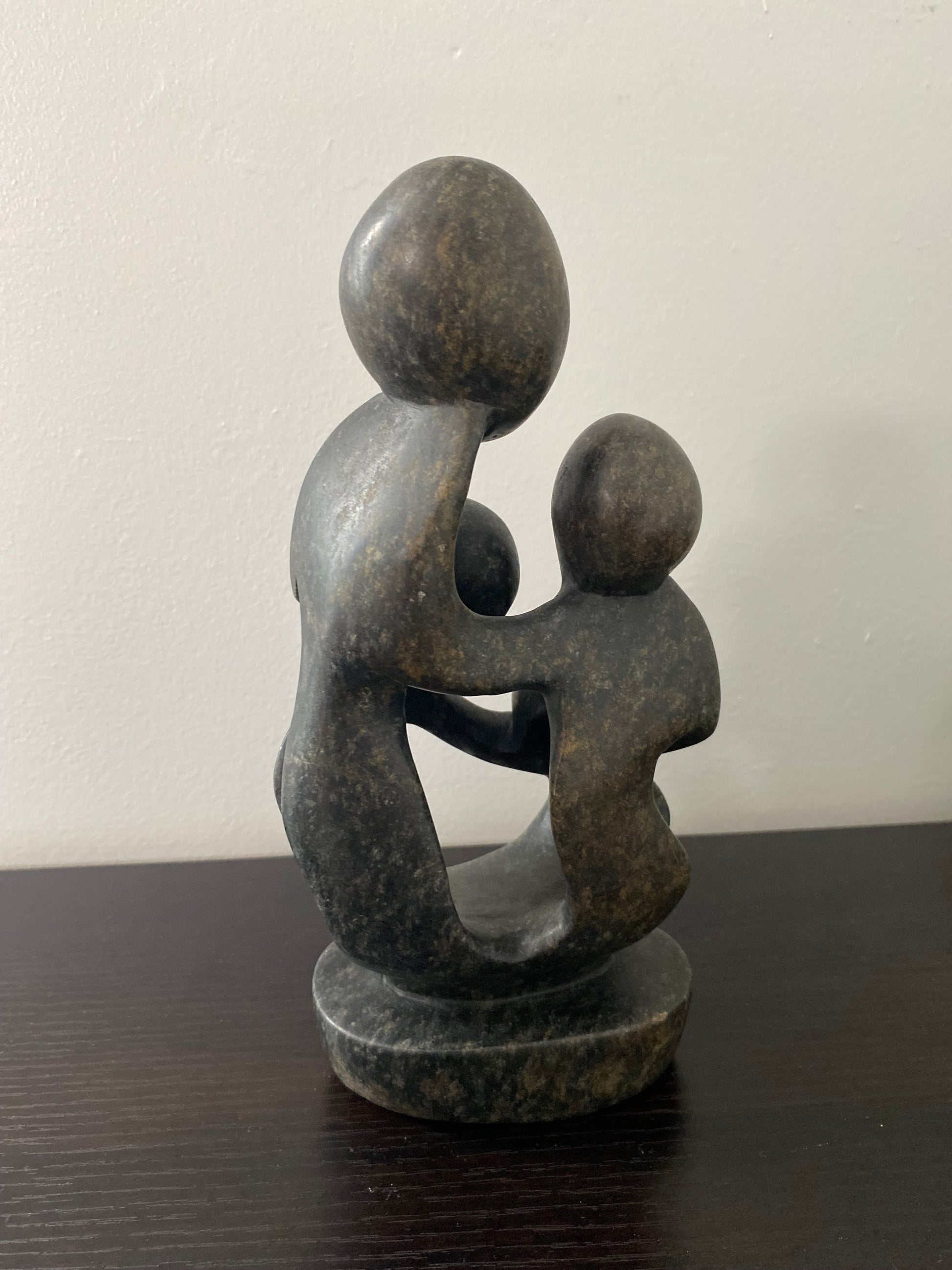 Stone Sculpture-family of 4-ukama-4L