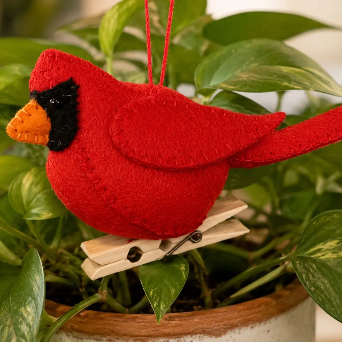 Felt cardinal sewing kit