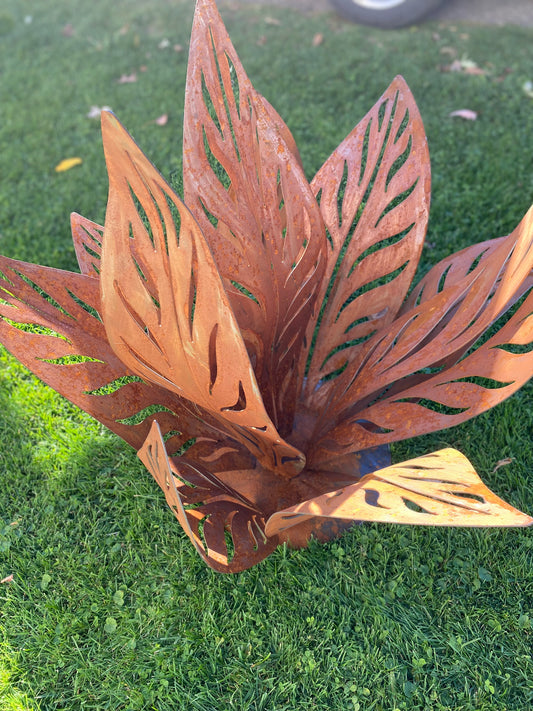 Metal garden decor