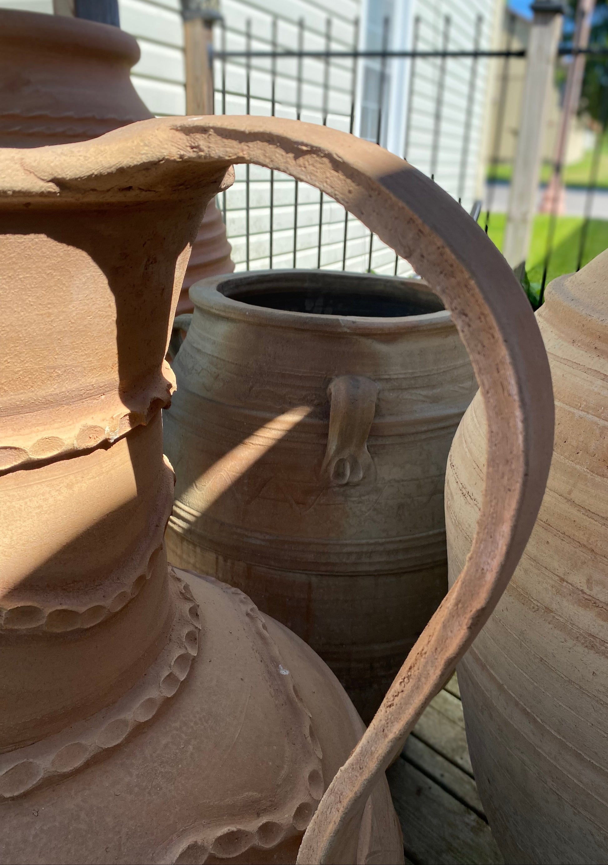 xlarge cretan pot with spout-close up of handle